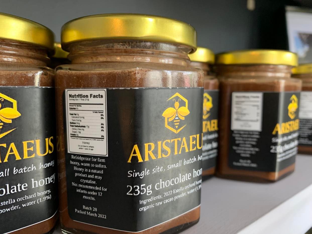 Aristaeus 2022 Estella chocolate honey 235g